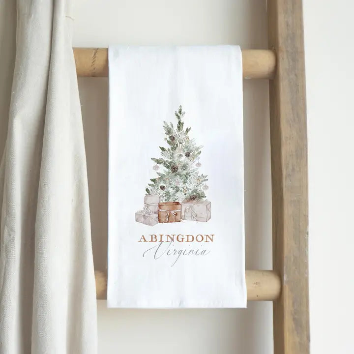 Abingdon, Virginia Cottage Tree Towel