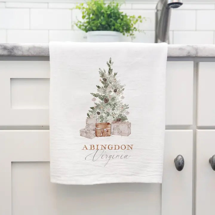 Abingdon, Virginia Cottage Tree Towel