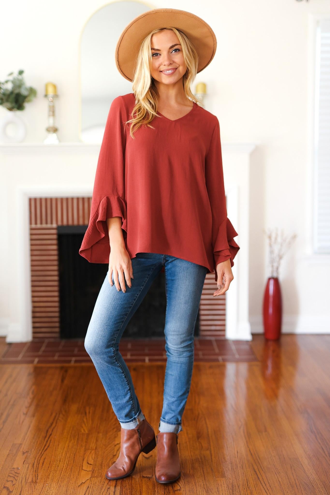 THREE QUARTER SLEEVE SOLID WOVEN BLOUSE TOP