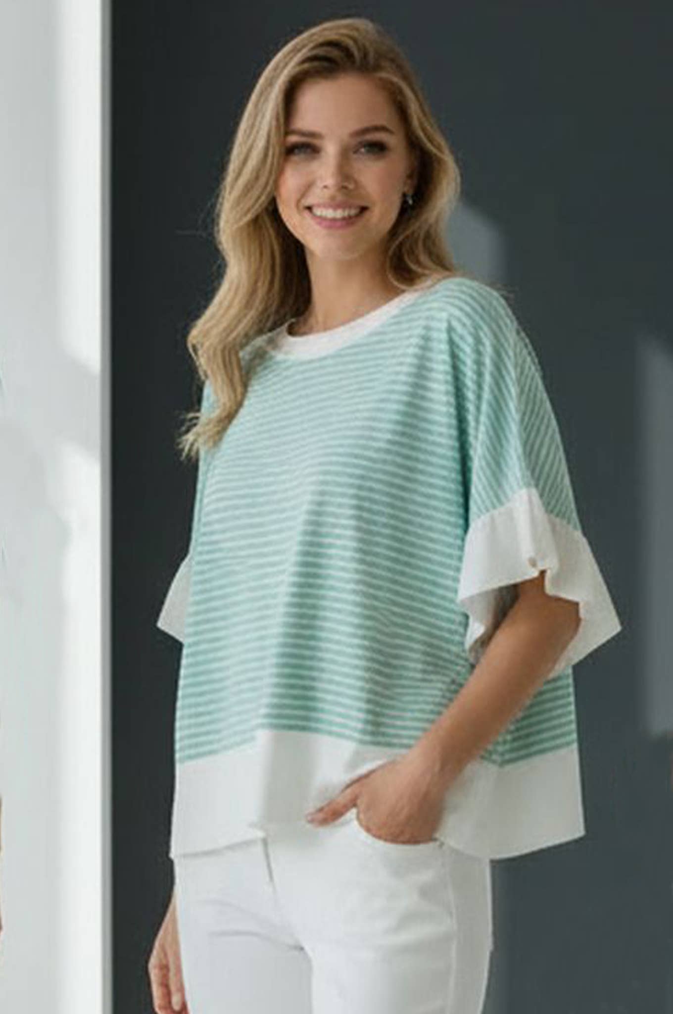 STRIPE HALF SLEEVE CROP TOP